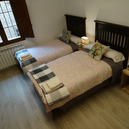 Apartamento El Muro De Piedra *